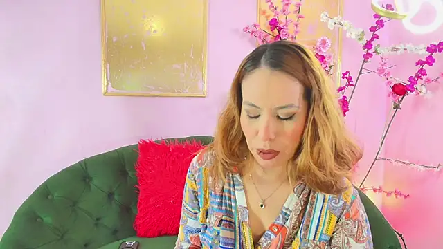 scarlette69 online show from 12/04/25, 07:44