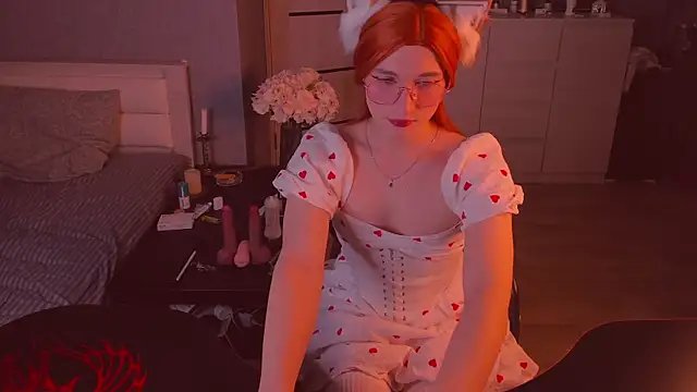 foxy jpg online show from 10/26/25, 09:53