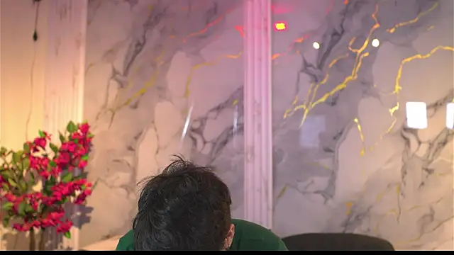 vanilla hot online show from 11/21/25, 08:07