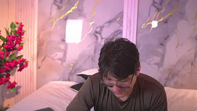 vanilla hot online show from 11/28/25, 07:38