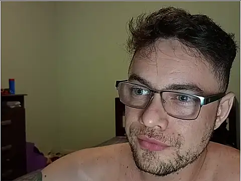 Dyllan   online show from 04/15/26, 01:34