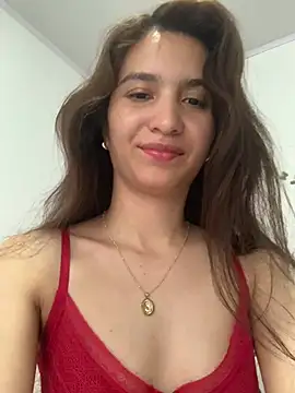 Snapshot of Bella_still chatting on 01/15/26, 01:37 Bella still online show from 01/15/26, 01:37