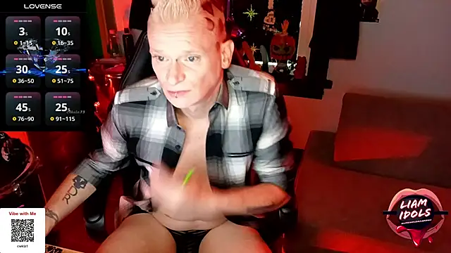 LiamIdols online show from 10/08/25, 02:25