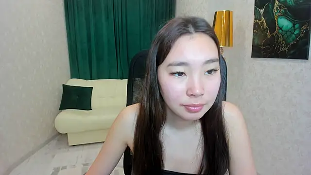 AnnaReyla online show from 01/31/25, 02:37