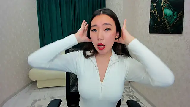 AnnaReyla online show from 02/26/25, 11:09