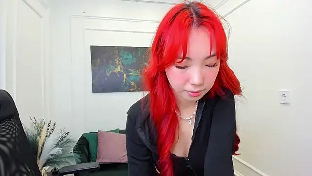 AnnaReyla online show from 04/30/26, 05:36