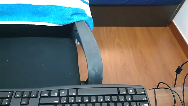 Snapshot of LovelyRosy chatting on 10/05/25, 12:31 LovelyRosy online show from 10/05/25, 12:31