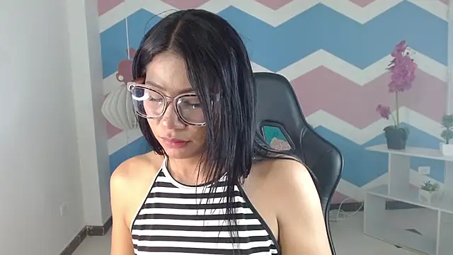 miss honey01 online show from 03/01/25, 02:48