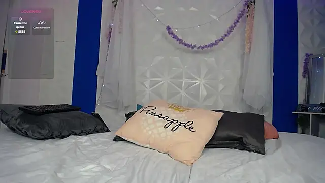 miss honey01 online show from 03/03/25, 02:47