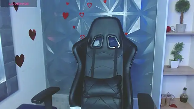 miss honey01 online show from 03/15/25, 11:06