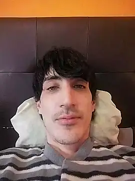 Snapshot of moutt99 chatting on 01/16/25, 12:42 moutt99 online show from 01/16/25, 12:42