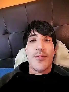 Snapshot of moutt99 chatting on 01/22/25, 09:35 moutt99 online show from 01/22/25, 09:35