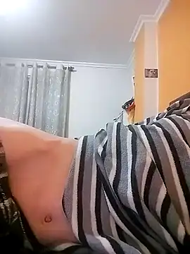 Snapshot of moutt99 chatting on 01/27/25, 03:47 moutt99 online show from 01/27/25, 03:47