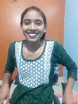 Snapshot of Divya-2007 chatting on 02/12/25, 08:06 Divya-2007 online show from 02/12/25, 08:06