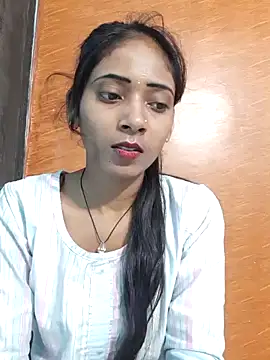 Snapshot of Divya-2007 chatting on 03/01/25, 02:26 Divya-2007 online show from 03/01/25, 02:26