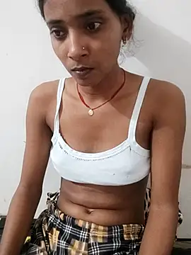 Snapshot of Divya-2007 chatting on 10/11/25, 01:42 Divya-2007 online show from 10/11/25, 01:42