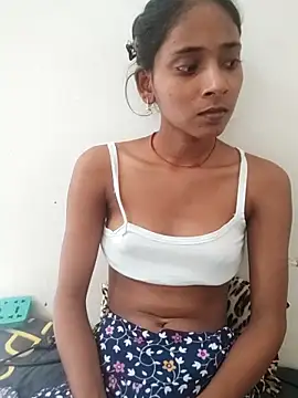 Snapshot of Divya-2007 chatting on 10/15/25, 03:28 Divya-2007 online show from 10/15/25, 03:28