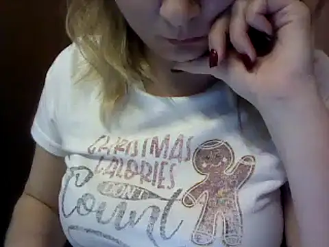 Snapshot of Allie_Janet chatting on 01/17/25, 08:56 Allie Janet online show from 01/17/25, 08:56