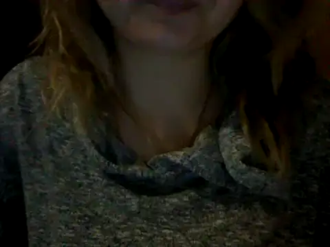 Snapshot of Allie_Janet chatting on 01/21/25, 04:21 Allie Janet online show from 01/21/25, 04:21