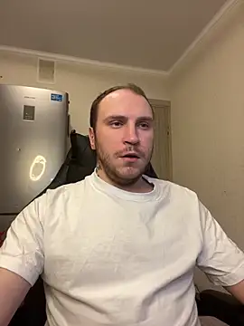 Snapshot of _XxX-XxX_ chatting on 02/18/25, 09:53 XxX-XxX online show from 02/18/25, 09:53