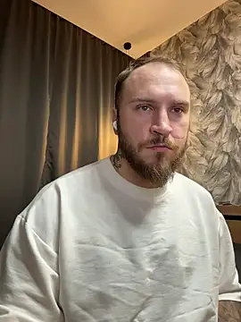 Snapshot of _XxX-XxX_ chatting on 11/20/25, 07:46 XxX-XxX online show from 11/20/25, 07:46