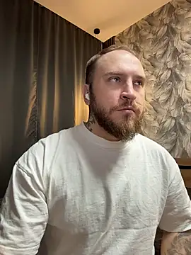 Snapshot of _XxX-XxX_ chatting on 11/30/25, 04:38 XxX-XxX online show from 11/30/25, 04:38