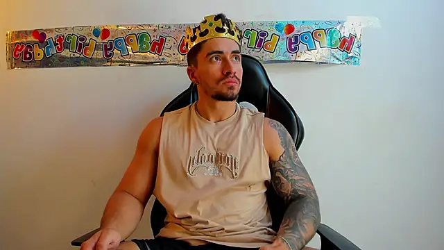 Snapshot of Brad_Summer chatting on 09/24/25, 05:49 Brad Summer online show from 09/24/25, 05:49