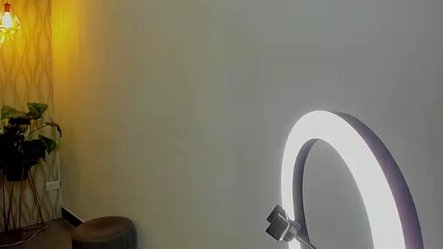 Snapshot of Brad_Summer chatting on 11/12/25, 05:13 Brad Summer online show from 11/12/25, 05:13