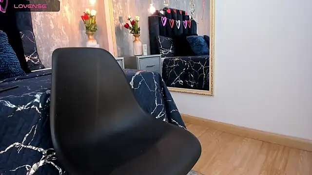 Isis ariany  online show from 02/19/25, 12:55