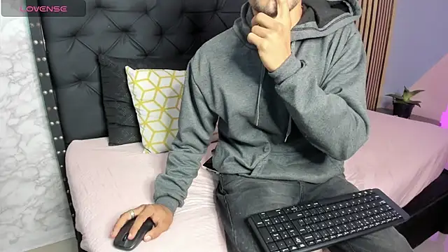 stefany pablo1 online show from 03/19/25, 01:29