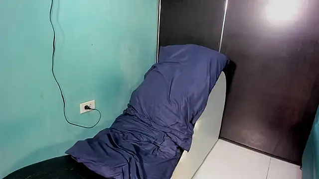 CoupleTwink12 online show from 02/17/25, 10:47