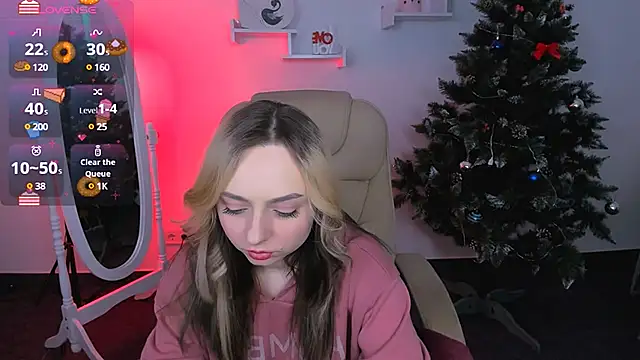 Snapshot of Noirael chatting on 01/18/25, 12:13 Noirael online show from 01/18/25, 12:13