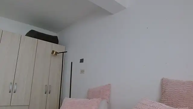 Andrewine89 online show from 11/09/25, 09:02