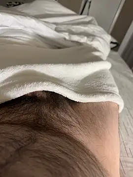 Snapshot of HorneyCalboy chatting on 02/03/26, 02:53 HorneyCalboy online show from 02/03/26, 02:53