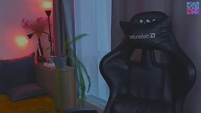  JessieVibes online show from 04/28/26, 02:11