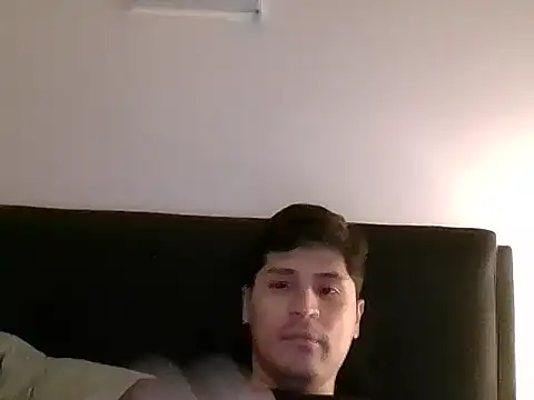 Snapshot of PerroDemonioHot chatting on 03/05/26, 05:14 PerroDemonioHot online show from 03/05/26, 05:14