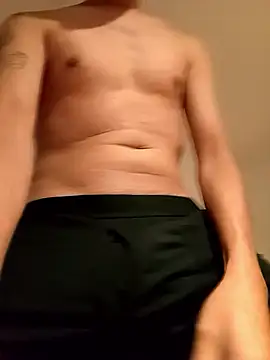 Snapshot of boyvergon chatting on 11/19/25, 04:07 boyvergon online show from 11/19/25, 04:07