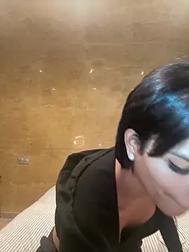 Snapshot of Rosariolovex chatting on 02/05/25, 07:07 Rosariolovex online show from 02/05/25, 07:07