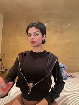 Snapshot of Rosariolovex chatting on 02/07/25, 07:06 Rosariolovex online show from 02/07/25, 07:06