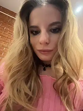 LanaSparks online show from 12/04/25, 04:11