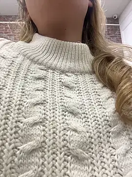 LanaSparks online show from 12/18/25, 04:18