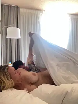 Snapshot of 1fun_one chatting on 09/18/25, 08:33 1fun one online show from 09/18/25, 08:33