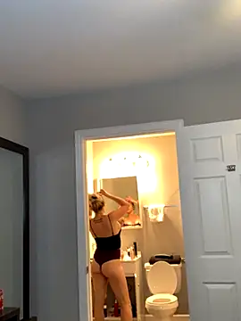 Snapshot of 1fun_one chatting on 11/10/25, 01:26 1fun one online show from 11/10/25, 01:26