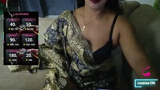 Snapshot of Bengali_Cute_Girl chatting on 10/26/25, 04:35 Bengali Cute Girl online show from 10/26/25, 04:35