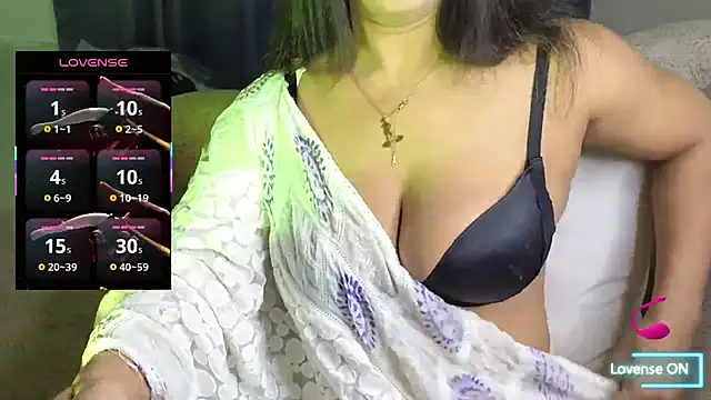 Snapshot of Bengali_Cute_Girl chatting on 11/15/25, 04:14 Bengali Cute Girl online show from 11/15/25, 04:14