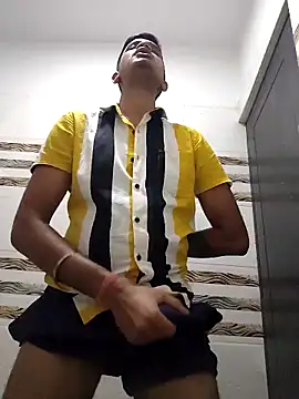 Snapshot of xx54362 chatting on 11/04/25, 01:43 xx54362 online show from 11/04/25, 01:43