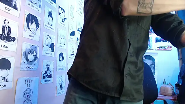 Snapshot of Mickey_Magic chatting on 02/15/25, 05:09 Mickey Magic online show from 02/15/25, 05:09