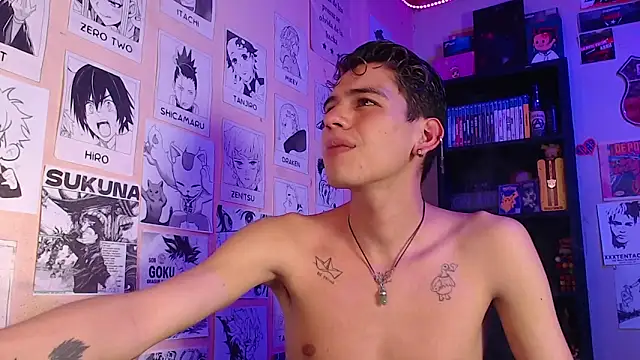 Snapshot of Mickey_Magic chatting on 03/03/25, 05:20 Mickey Magic online show from 03/03/25, 05:20