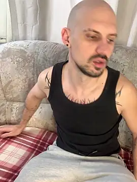 AssHunter4k online show from 02/21/25, 08:18