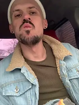 AssHunter4k online show from 03/01/25, 06:13